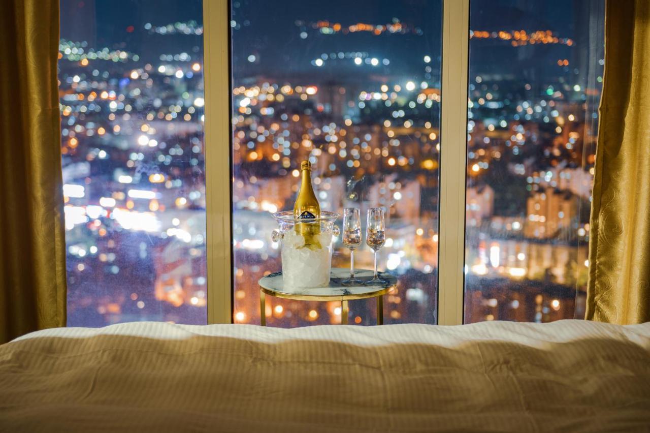 Sky Deluxe 3 Fitness & Spa Lägenhet Skopje Exteriör bild